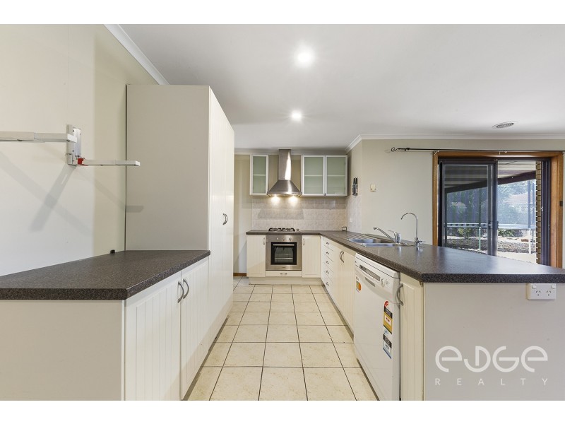 24 Kensington Way, Burton SA 5110