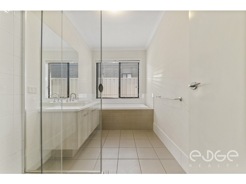 21 Cherry Avenue, Direk SA 5110