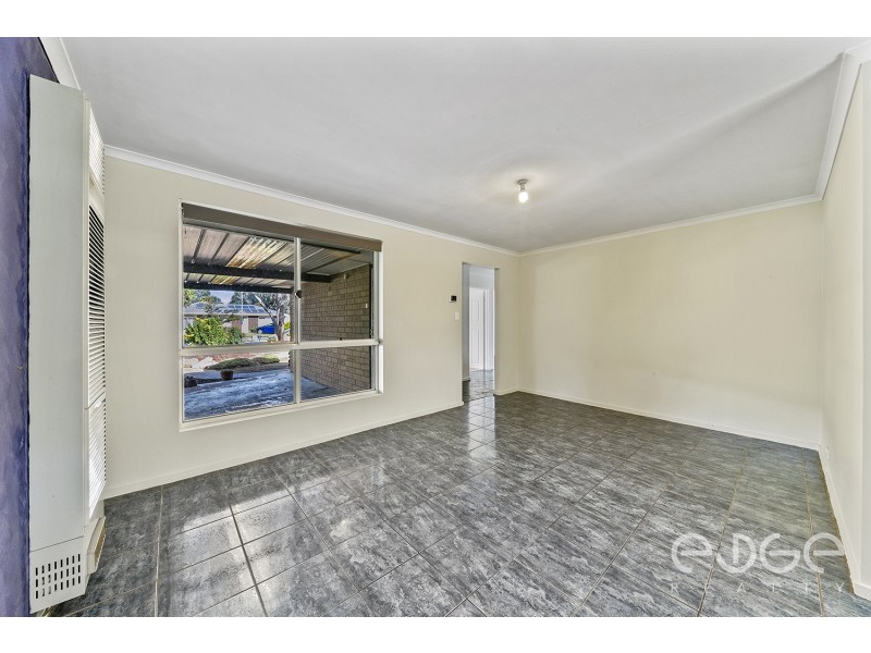 42 McQueen Court, Paralowie SA 5108