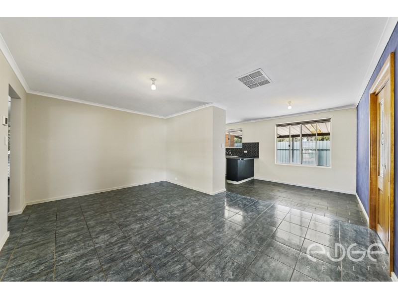 42 McQueen Court, Paralowie SA 5108