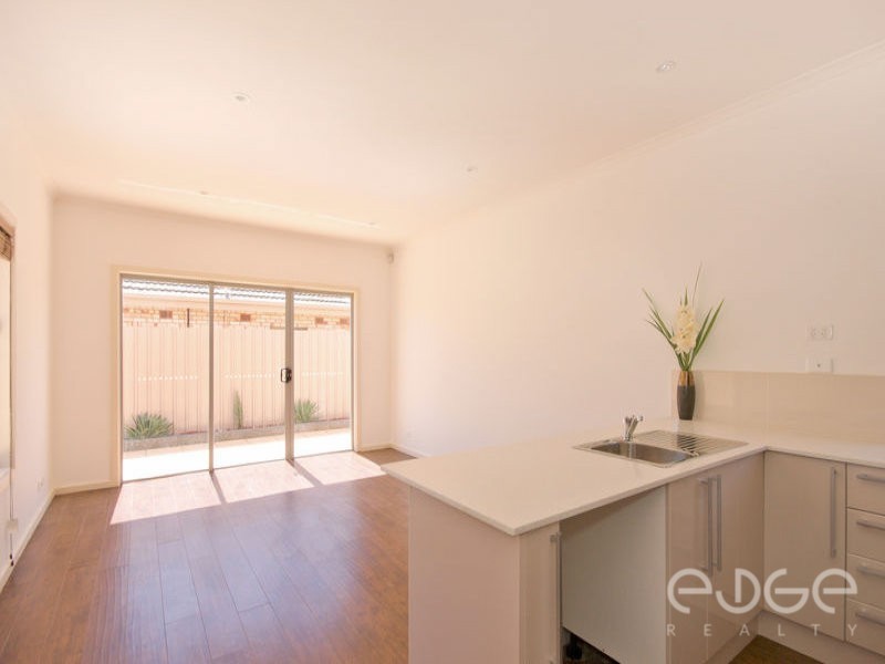 2/18 Davidson Road, Elizabeth Vale SA 5112