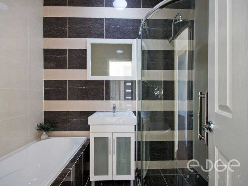 2/18 Davidson Road, Elizabeth Vale SA 5112