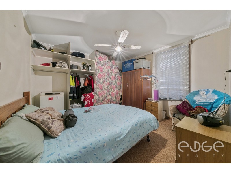 33 Cardnell Crescent, Elizabeth East SA 5112