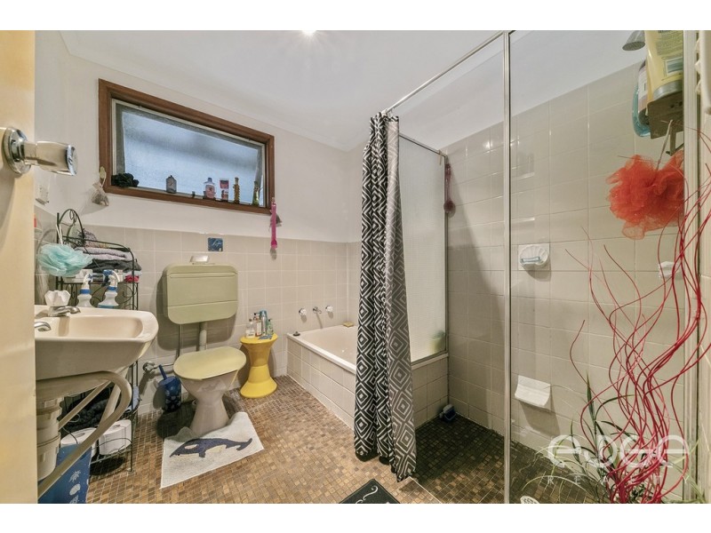 33 Cardnell Crescent, Elizabeth East SA 5112