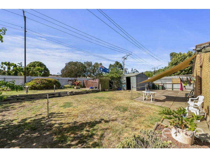 33 Cardnell Crescent, Elizabeth East SA 5112