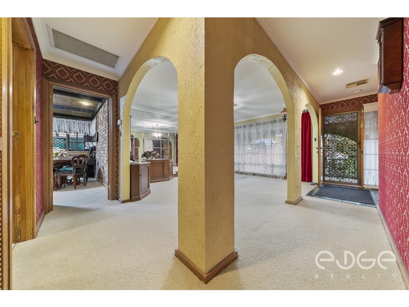 10 Dorian Street, Para Vista SA 5093