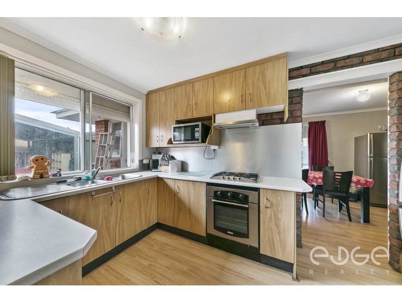 5 President Avenue, Andrews Farm SA 5114