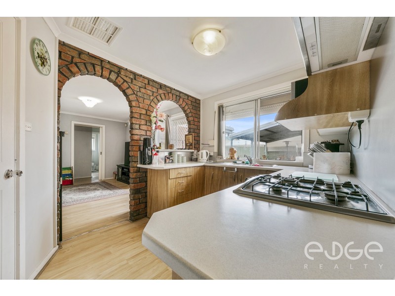 5 President Avenue, Andrews Farm SA 5114