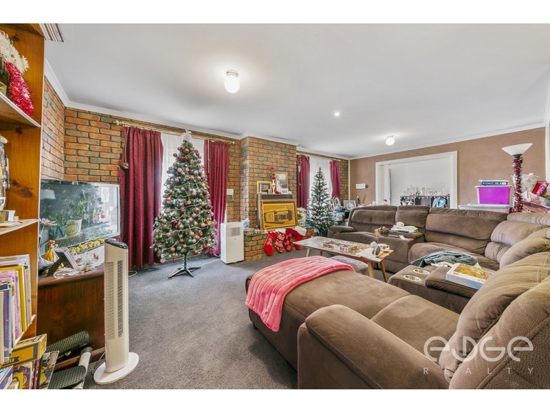 5 President Avenue, Andrews Farm SA 5114