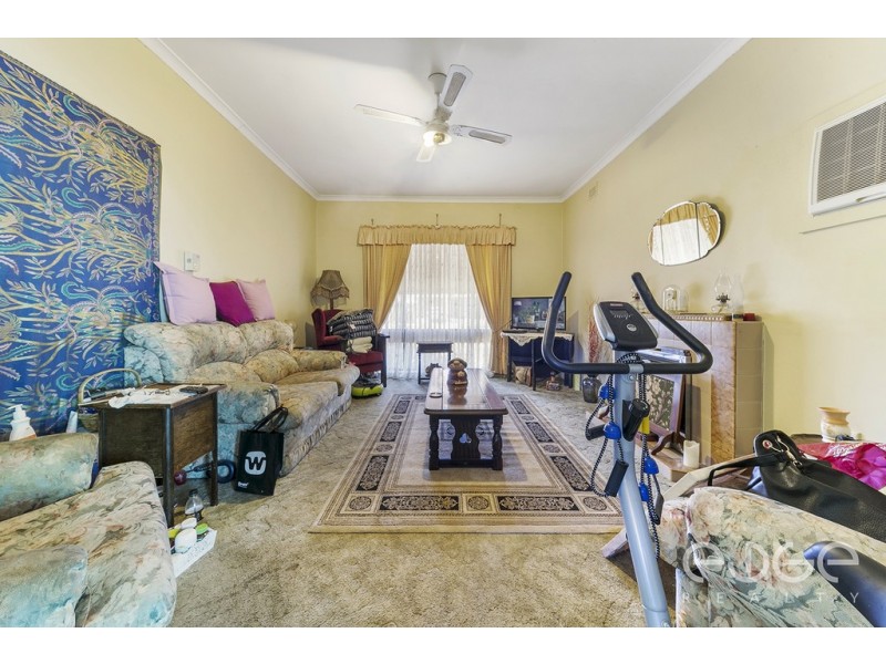 12 Hawk Street, Elizabeth Park SA 5113