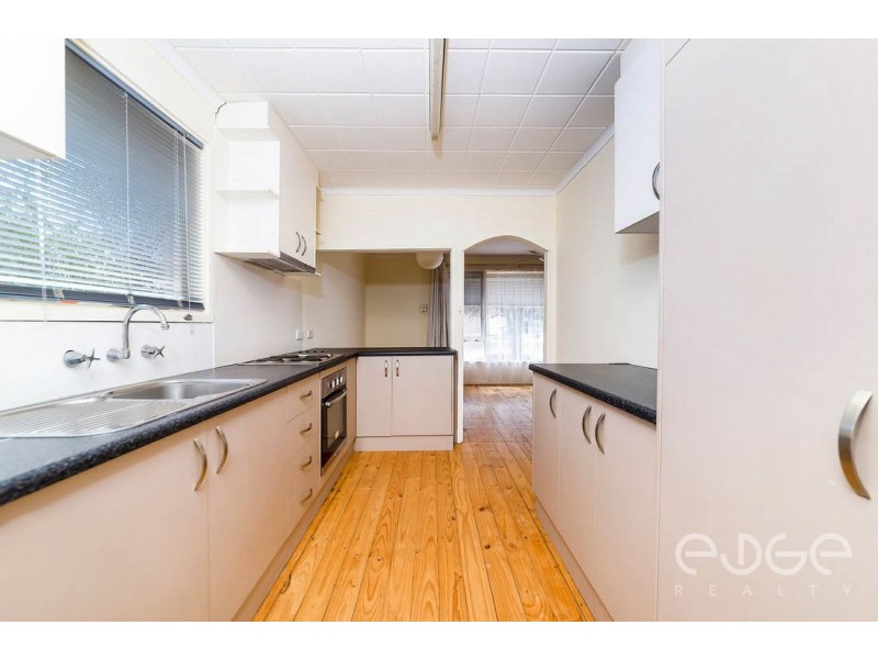 39 Barrington Road, Elizabeth Downs SA 5113