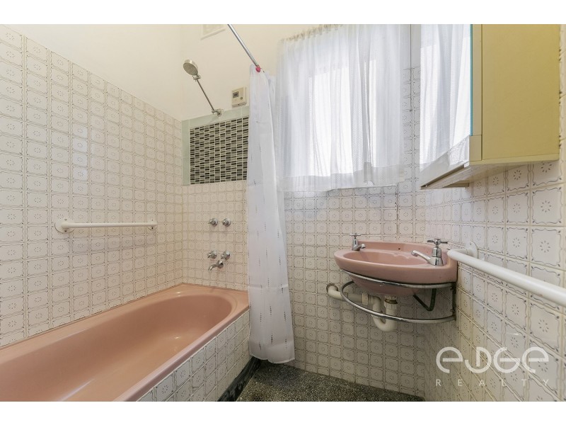 25 Siddall Road, Elizabeth Vale SA 5112