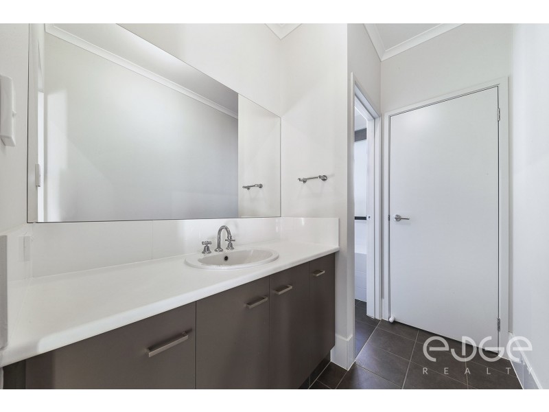 15 Broadwater Place, Blakeview SA 5114