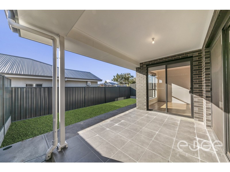 15 Broadwater Place, Blakeview SA 5114