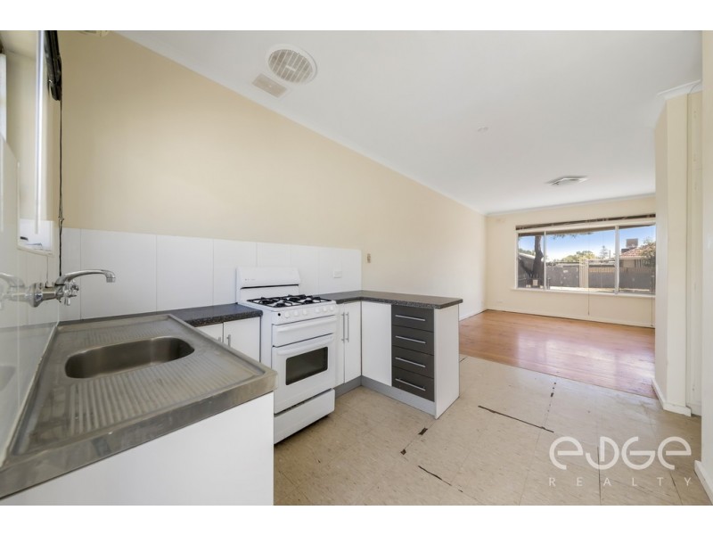 2/15 Barnett Street, Salisbury SA 5108