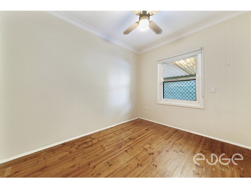 24 Durdin Road, Elizabeth Vale SA 5112