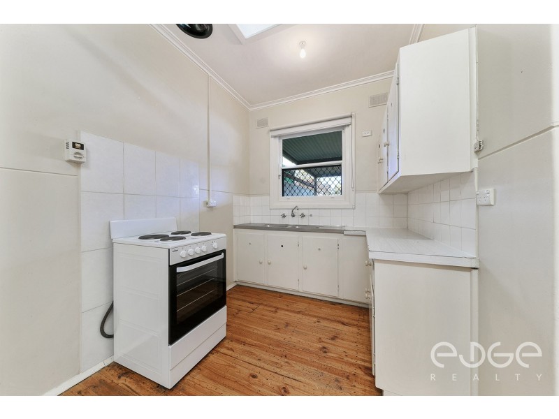 24 Durdin Road, Elizabeth Vale SA 5112