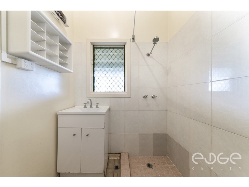 24 Durdin Road, Elizabeth Vale SA 5112