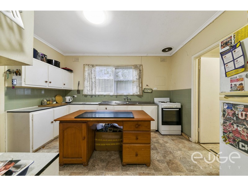 64 St Leonard Crescent, Elizabeth Downs SA 5113