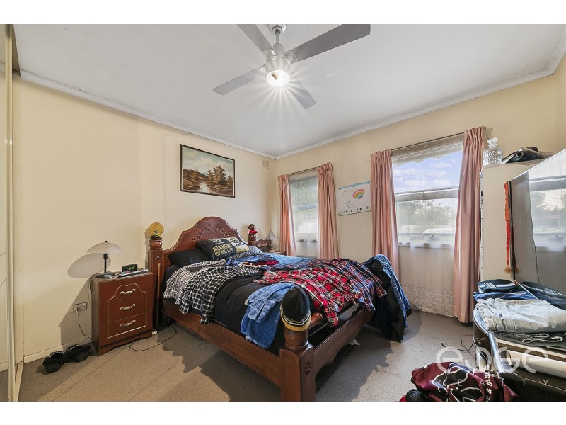 64 St Leonard Crescent, Elizabeth Downs SA 5113