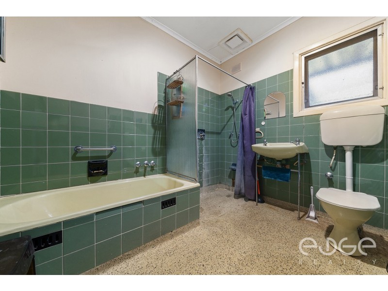 64 St Leonard Crescent, Elizabeth Downs SA 5113