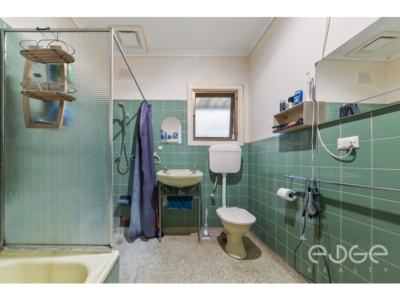 64 St Leonard Crescent, Elizabeth Downs SA 5113