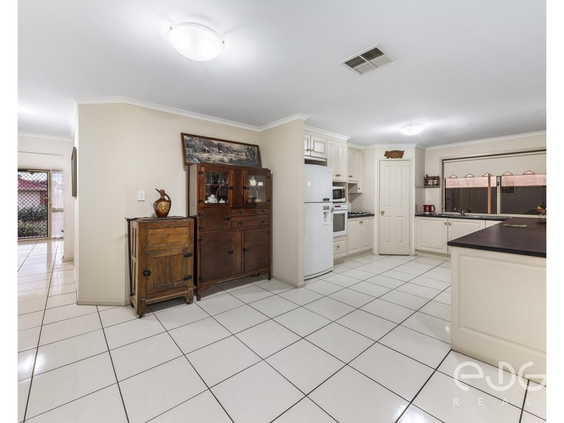 15 St George Court, Andrews Farm SA 5114