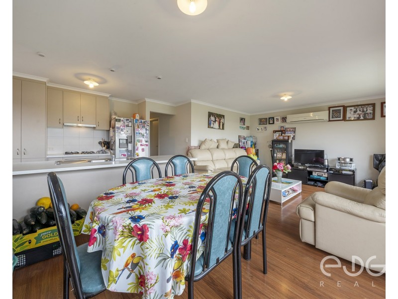 34 Riesling Crescent, Andrews Farm SA 5114