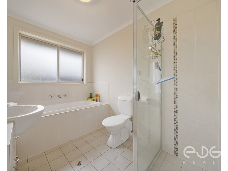 34 Riesling Crescent, Andrews Farm SA 5114