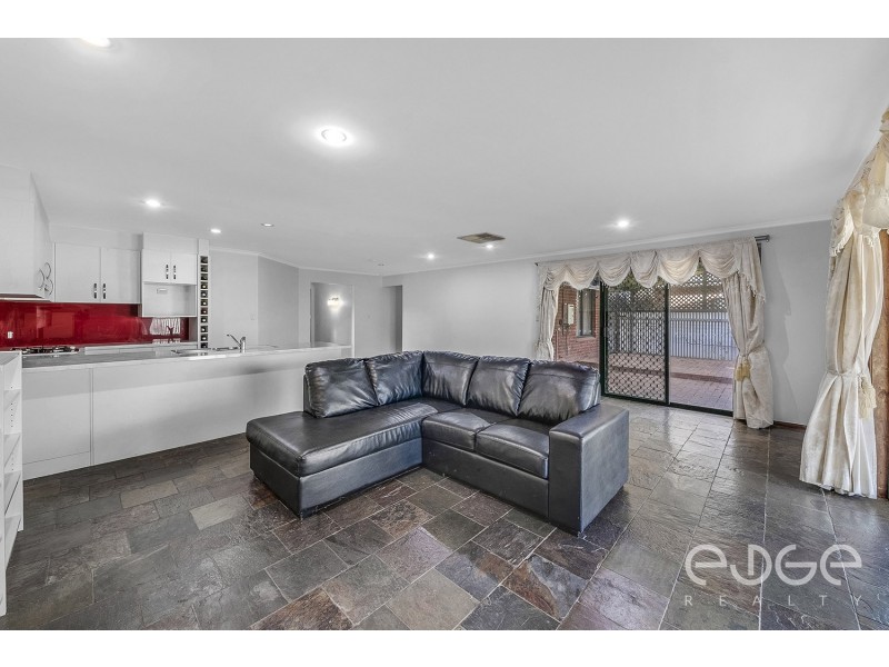 21 Wingate Crescent, Parafield Gardens SA 5107