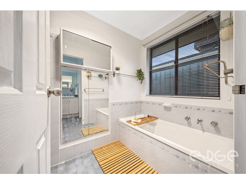 32 Bolivia Crescent, Paralowie SA 5108