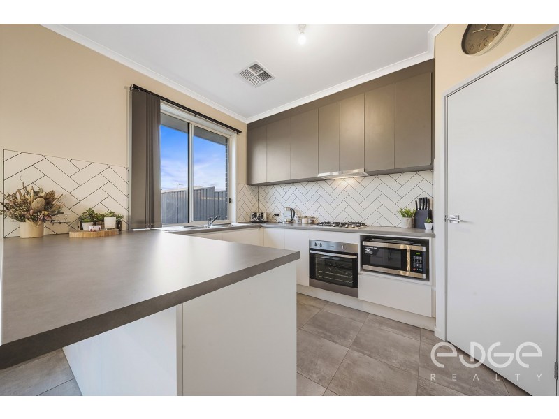 106 Douglas Drive, Munno Para SA 5115