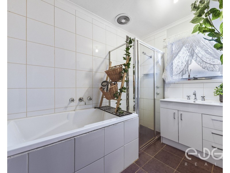 11 Mcdonnell Terrace, Evanston Gardens SA 5116