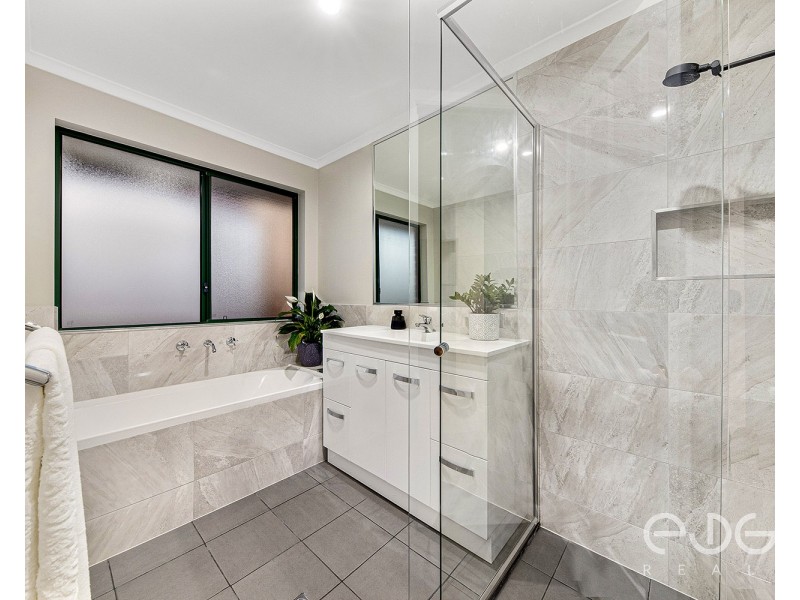 14 Castle Court, Blakeview SA 5114