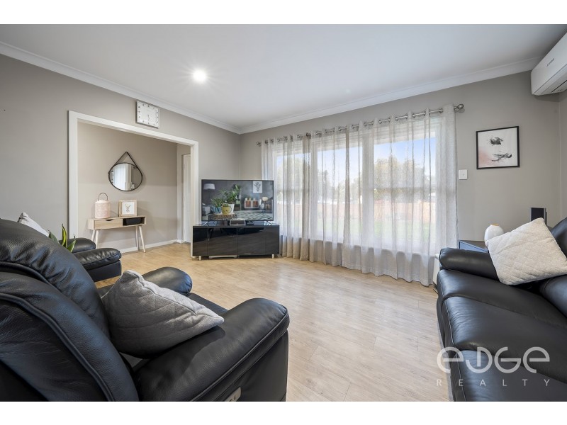 95 McIntyre Road, Para Hills West SA 5096