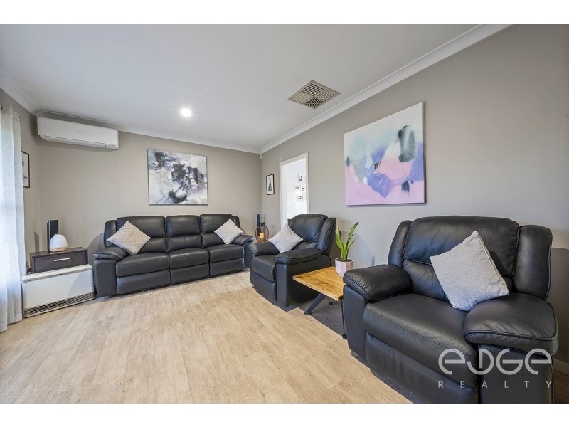 95 McIntyre Road, Para Hills West SA 5096