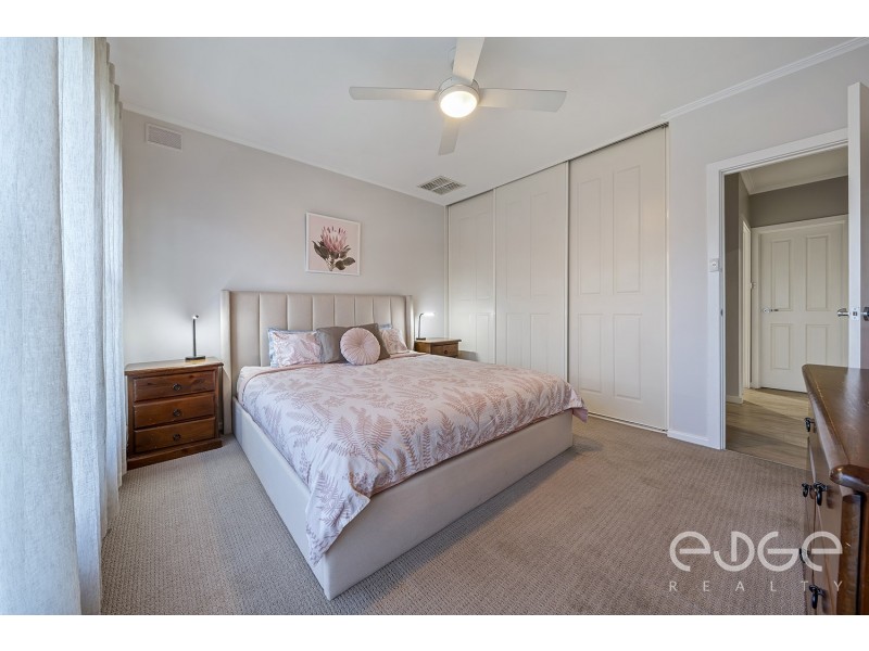 95 McIntyre Road, Para Hills West SA 5096