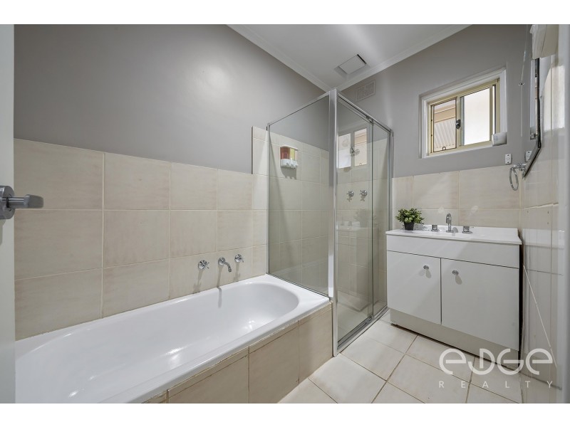 95 McIntyre Road, Para Hills West SA 5096