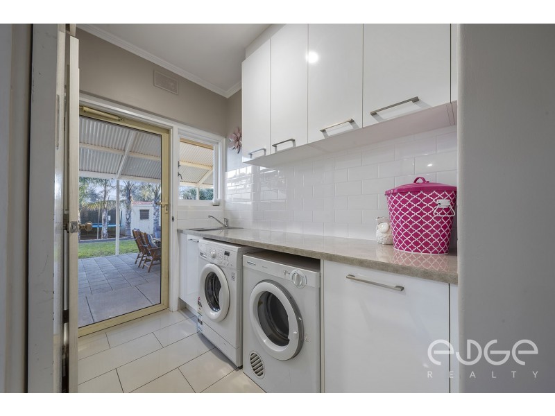 95 McIntyre Road, Para Hills West SA 5096