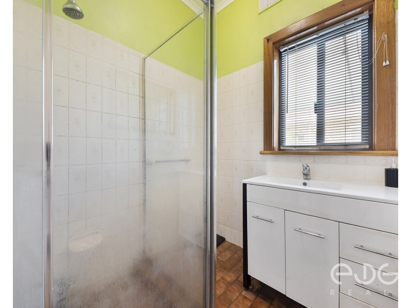 6 Treves Street, Elizabeth Vale SA 5112