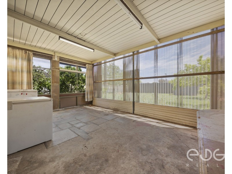 6 Treves Street, Elizabeth Vale SA 5112