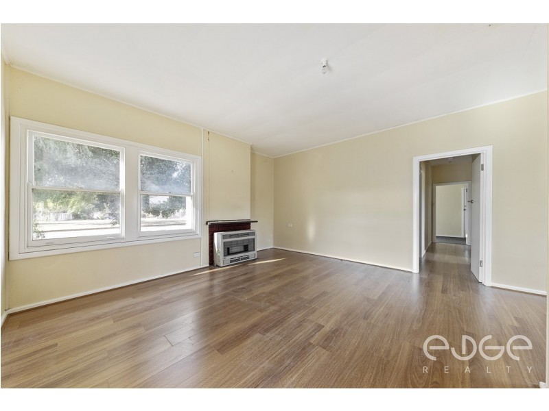 31 Whitford Road, Elizabeth South SA 5112