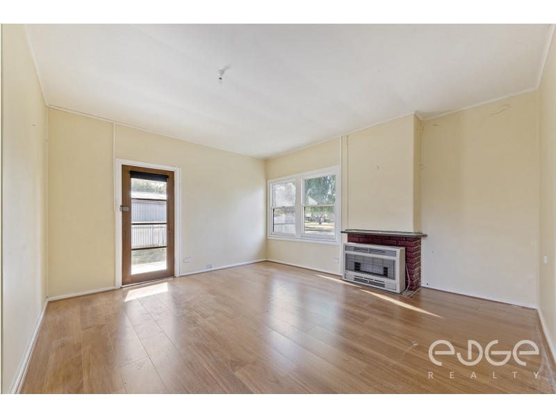 31 Whitford Road, Elizabeth South SA 5112
