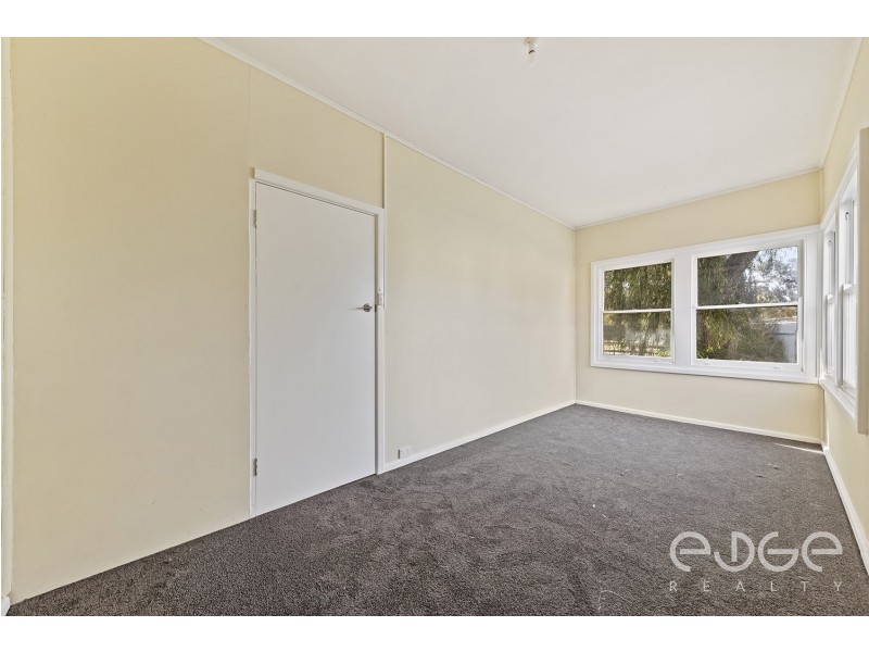 31 Whitford Road, Elizabeth South SA 5112