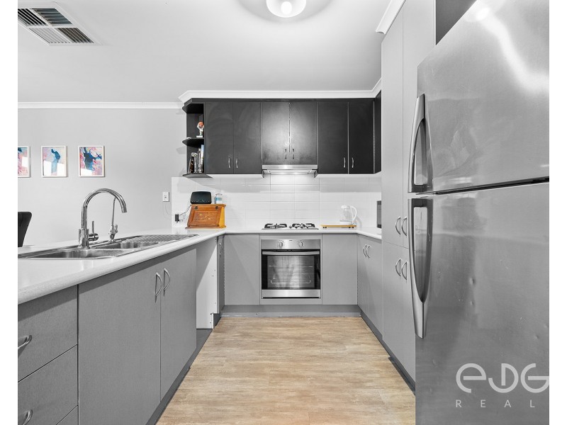 8 Caspian Lane, Andrews Farm SA 5114