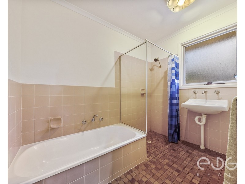 19 Trevalsa Court, Salisbury Heights SA 5109