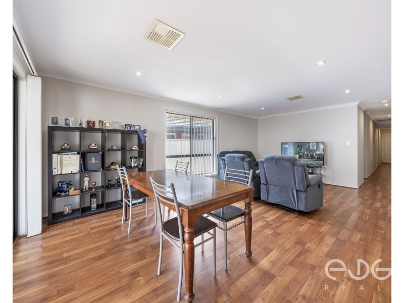 2 Hibiscus Street, Elizabeth Vale SA 5112