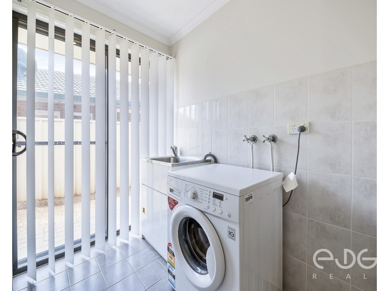 2 Hibiscus Street, Elizabeth Vale SA 5112