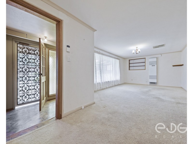 36 Justinian Street, Elizabeth Downs SA 5113