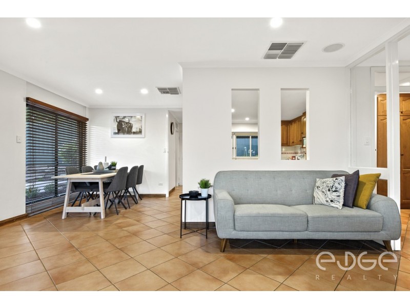1 McKenzie Crescent, Gulfview Heights SA 5096